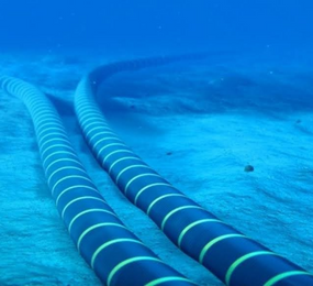 Submarine Power Cables in Mobile Sea beds: Risks and Constraints